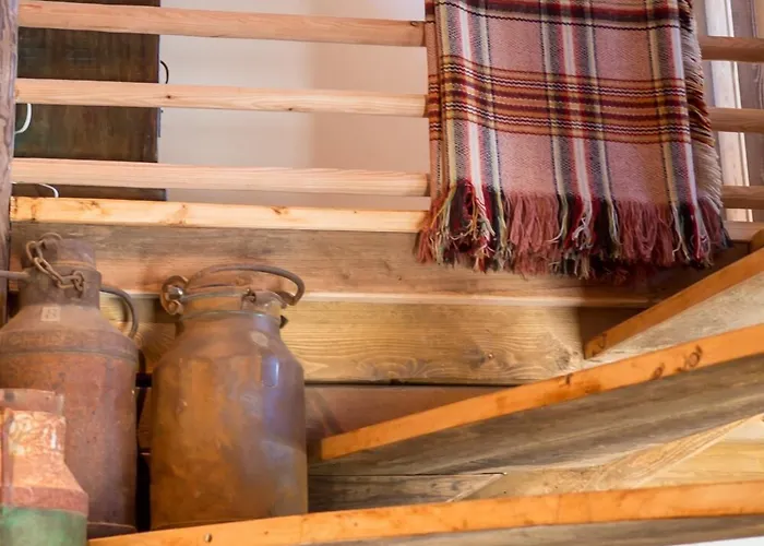Charming Old Barn Converted Into A Cosy And Stylish Σαλέ
