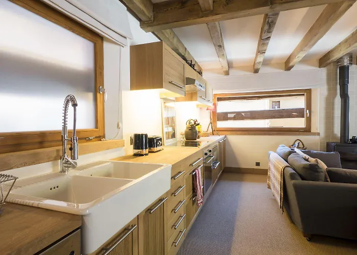 Charming Old Barn Converted Into A Cosy And Stylish * Le Châble